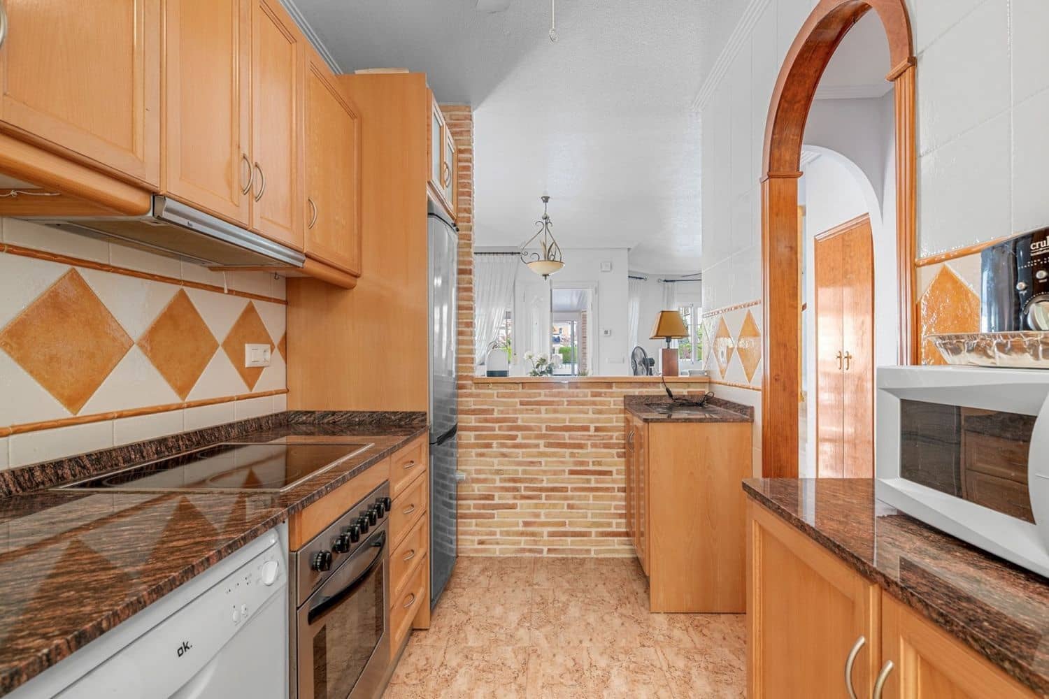 3 bedroom Villa for sale in El Raso with pool garage - € 290,000 (Ref: 10080324)