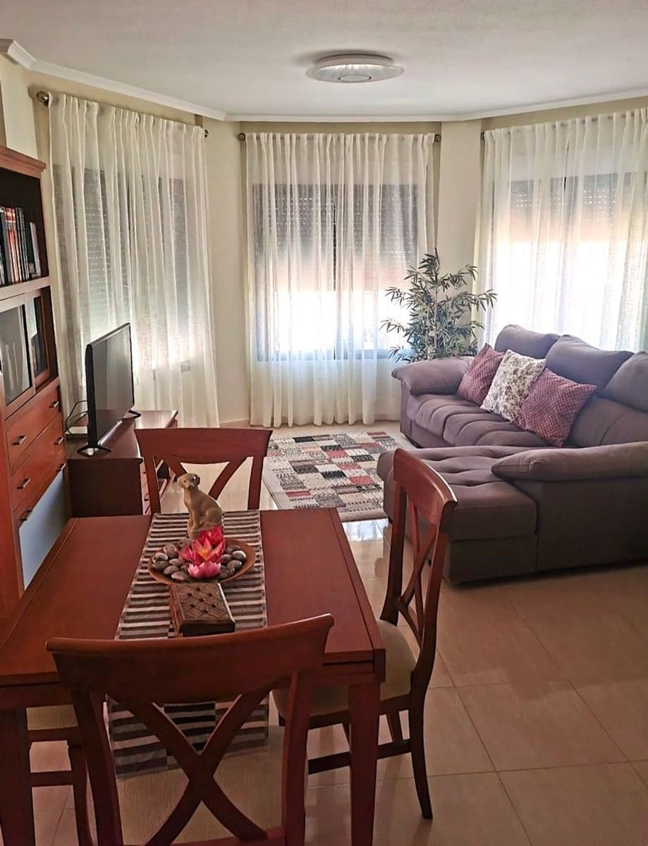 3 soverom Villa til salgs i Benferri med svømmebasseng garasje - € 239 900 (Ref: 10088794)