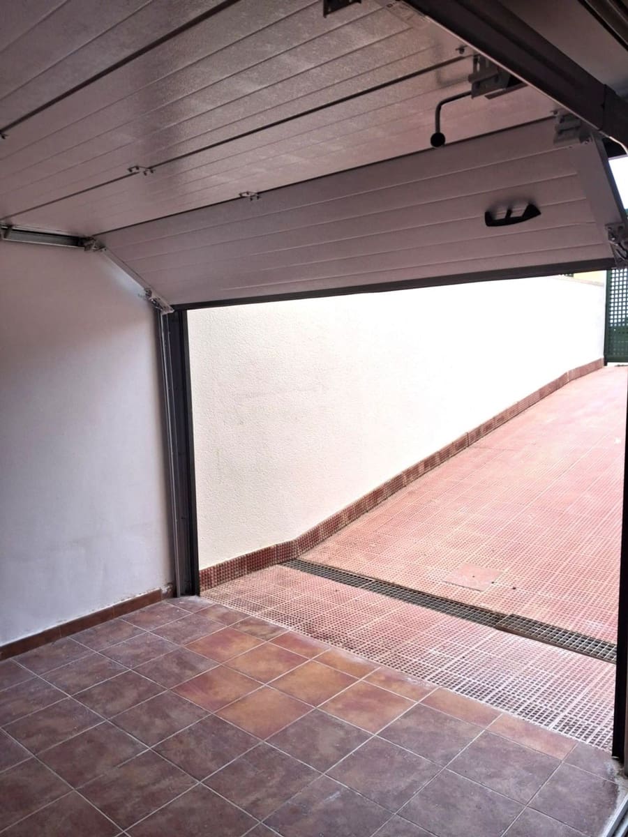 3 soverom Villa til salgs i Benferri med svømmebasseng garasje - € 239 900 (Ref: 10088794)