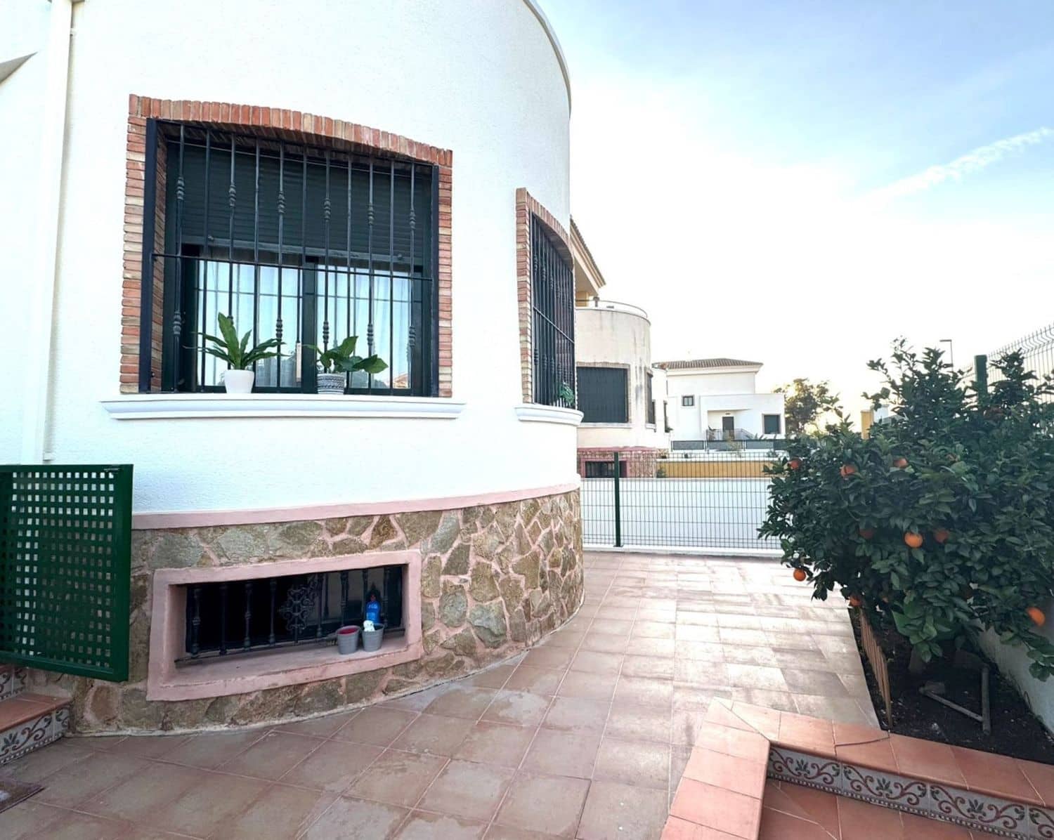 3 soverom Villa til salgs i Benferri med svømmebasseng garasje - € 239 900 (Ref: 10088794)