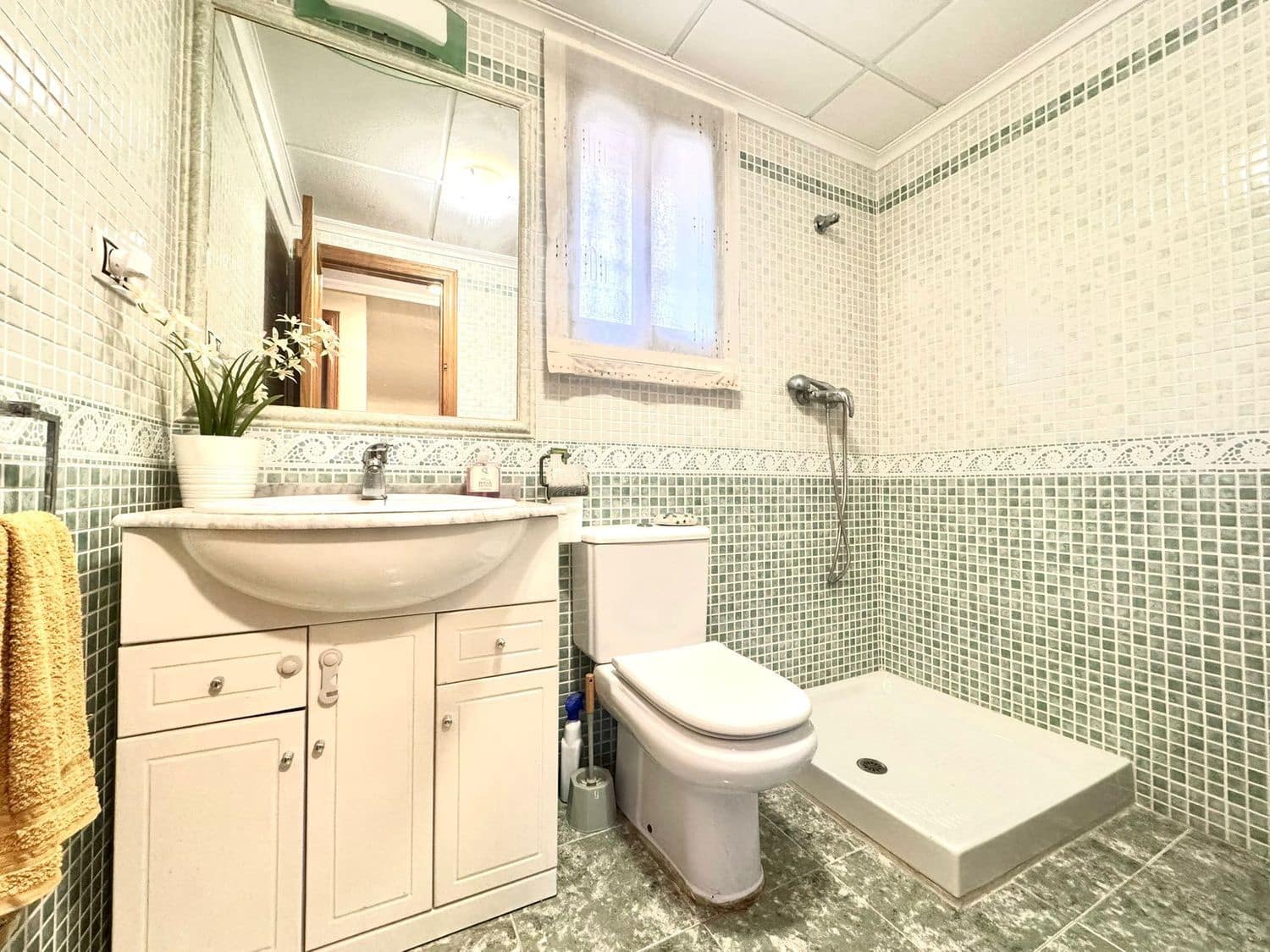 3 soverom Villa til salgs i Benferri med svømmebasseng garasje - € 239 900 (Ref: 10088794)