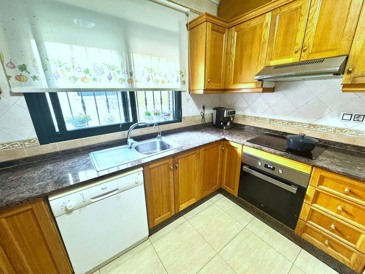 3 soverom Villa til salgs i Benferri med svømmebasseng garasje - € 239 900 (Ref: 10088794)