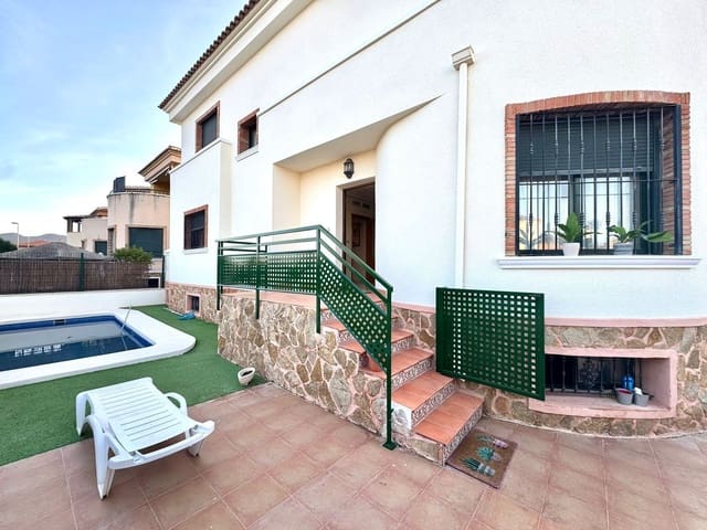 3 soverom Villa til salgs i Benferri med svømmebasseng garasje - € 239 900 (Ref: 10088794)