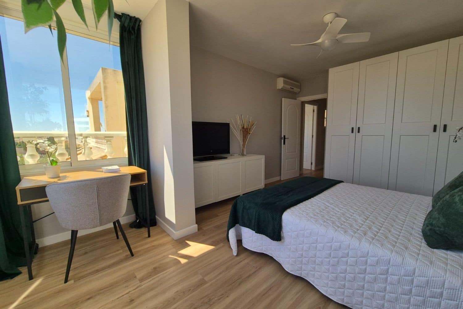 Casa de 3 habitaciones en Alicante / Alacant ciudad en venta con piscina garaje - 268.800 € (Ref: 10094032)