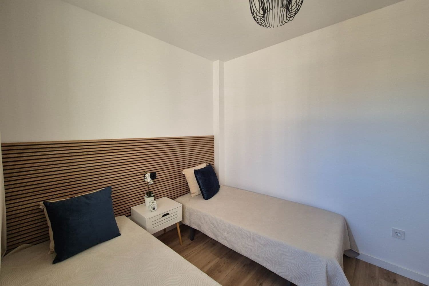 Casa de 3 habitaciones en Alicante / Alacant ciudad en venta con piscina garaje - 268.800 € (Ref: 10094032)