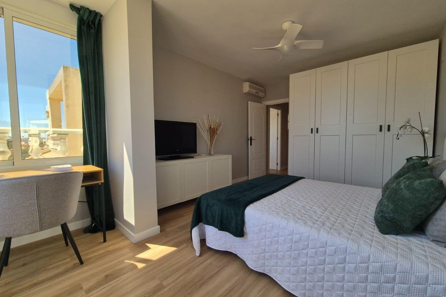 Casa de 3 habitaciones en Alicante / Alacant ciudad en venta con piscina garaje - 268.800 € (Ref: 10094032)