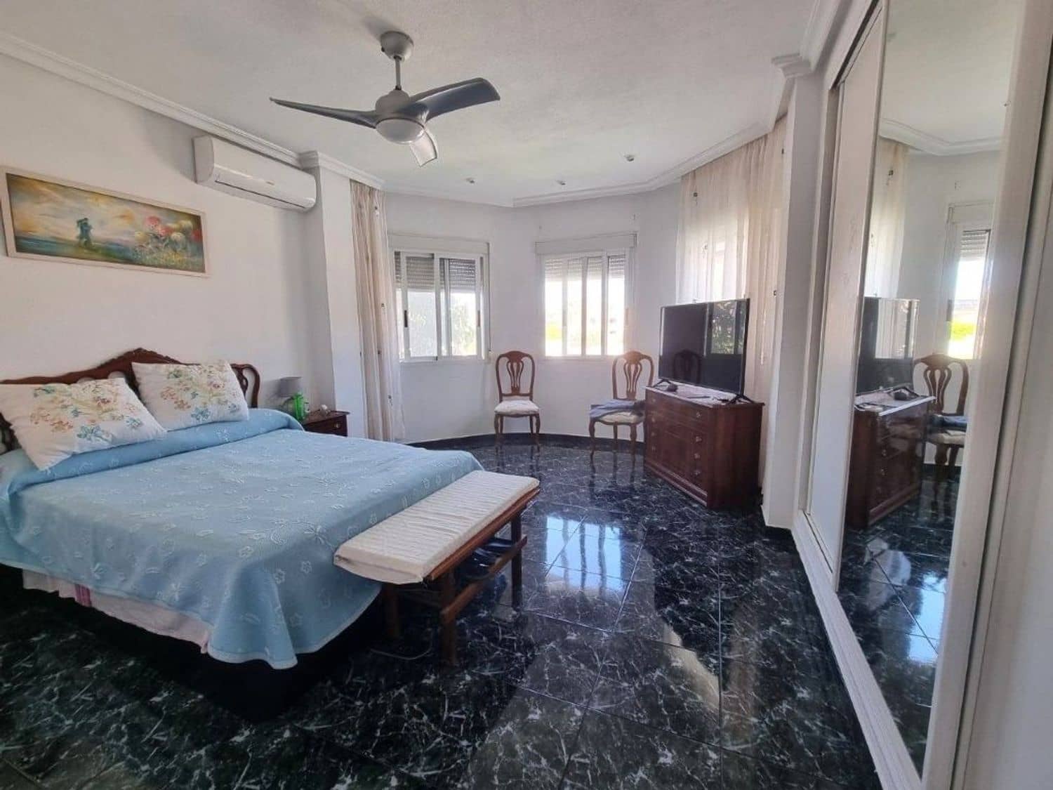 3 soverom Villa til salgs i Benferri med svømmebasseng garasje - € 339 000 (Ref: 10106599)