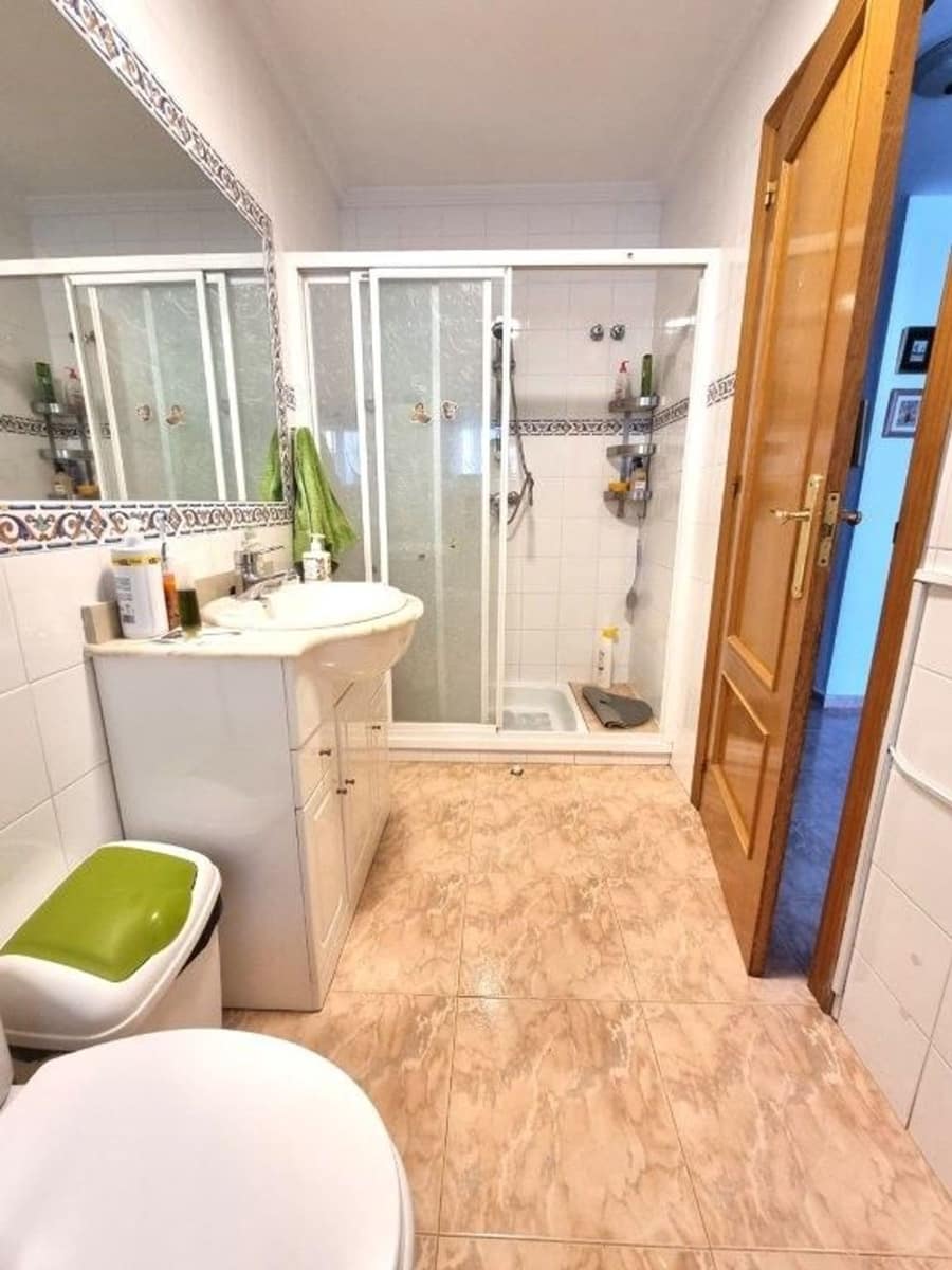 3 soverom Villa til salgs i Benferri med svømmebasseng garasje - € 339 000 (Ref: 10106599)