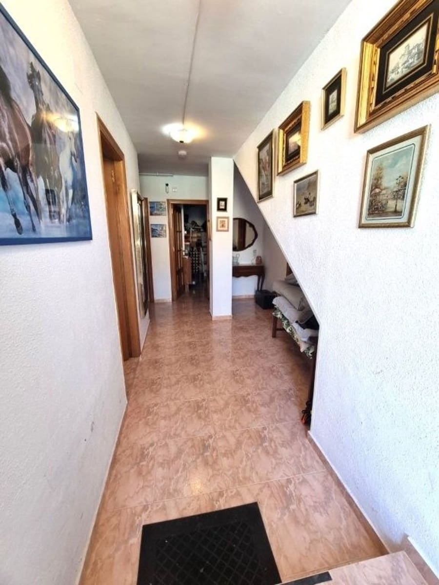 3 soverom Villa til salgs i Benferri med svømmebasseng garasje - € 339 000 (Ref: 10106599)