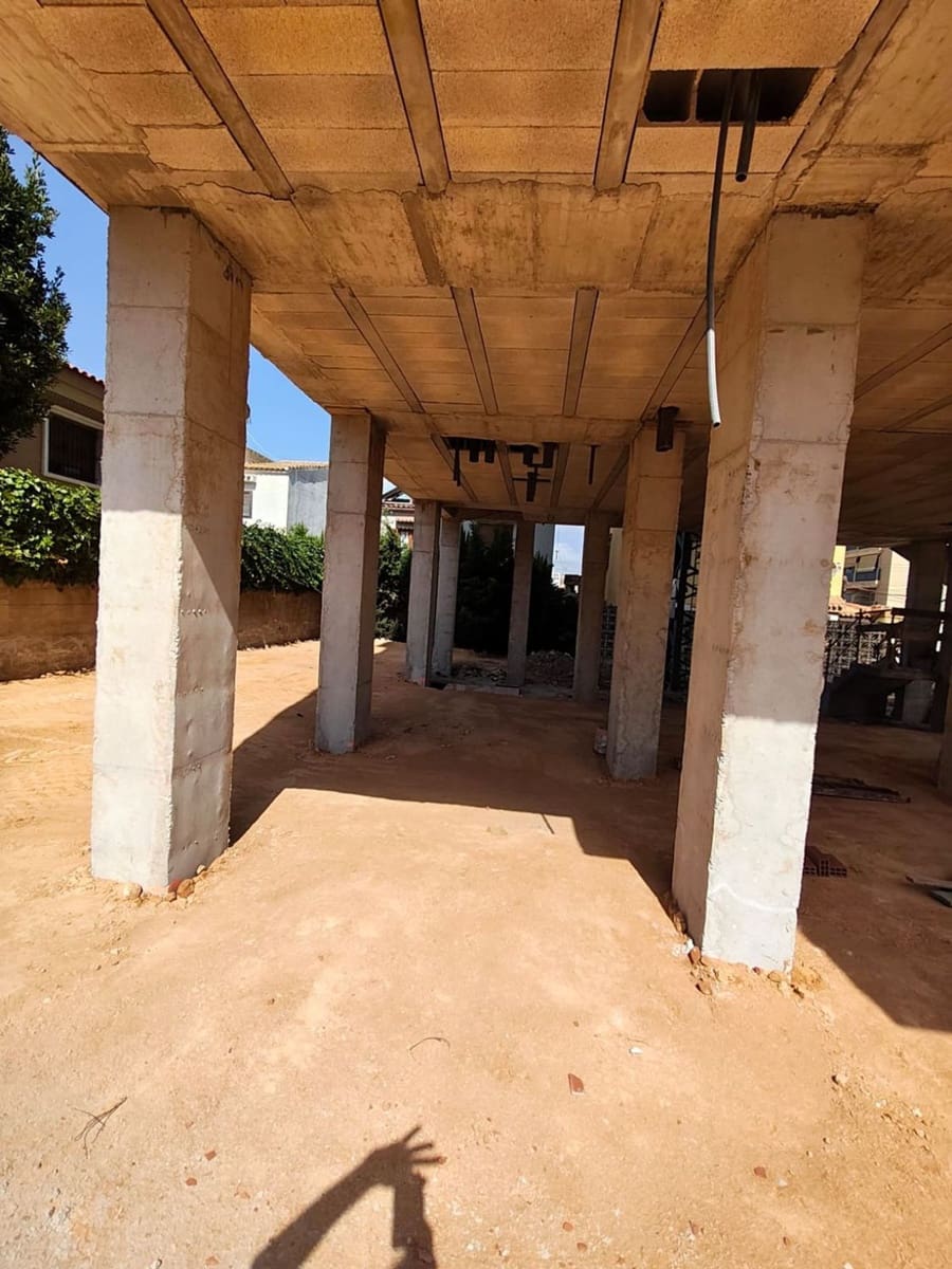 2 sypialnia Apartament na sprzedaż w Torrevieja z basenem garażem - 269 000 € (Ref: 10131277)