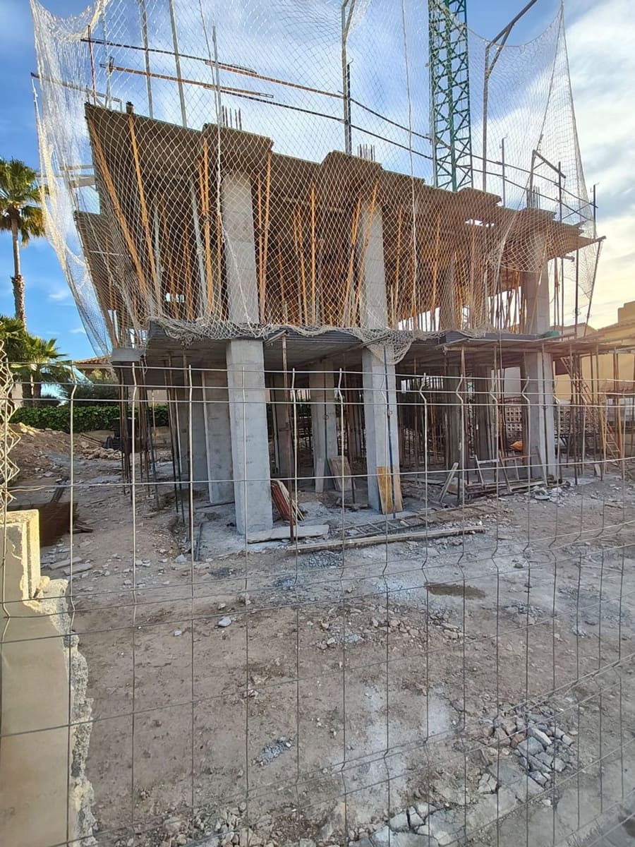 2 sypialnia Apartament na sprzedaż w Torrevieja z basenem garażem - 269 000 € (Ref: 10131277)