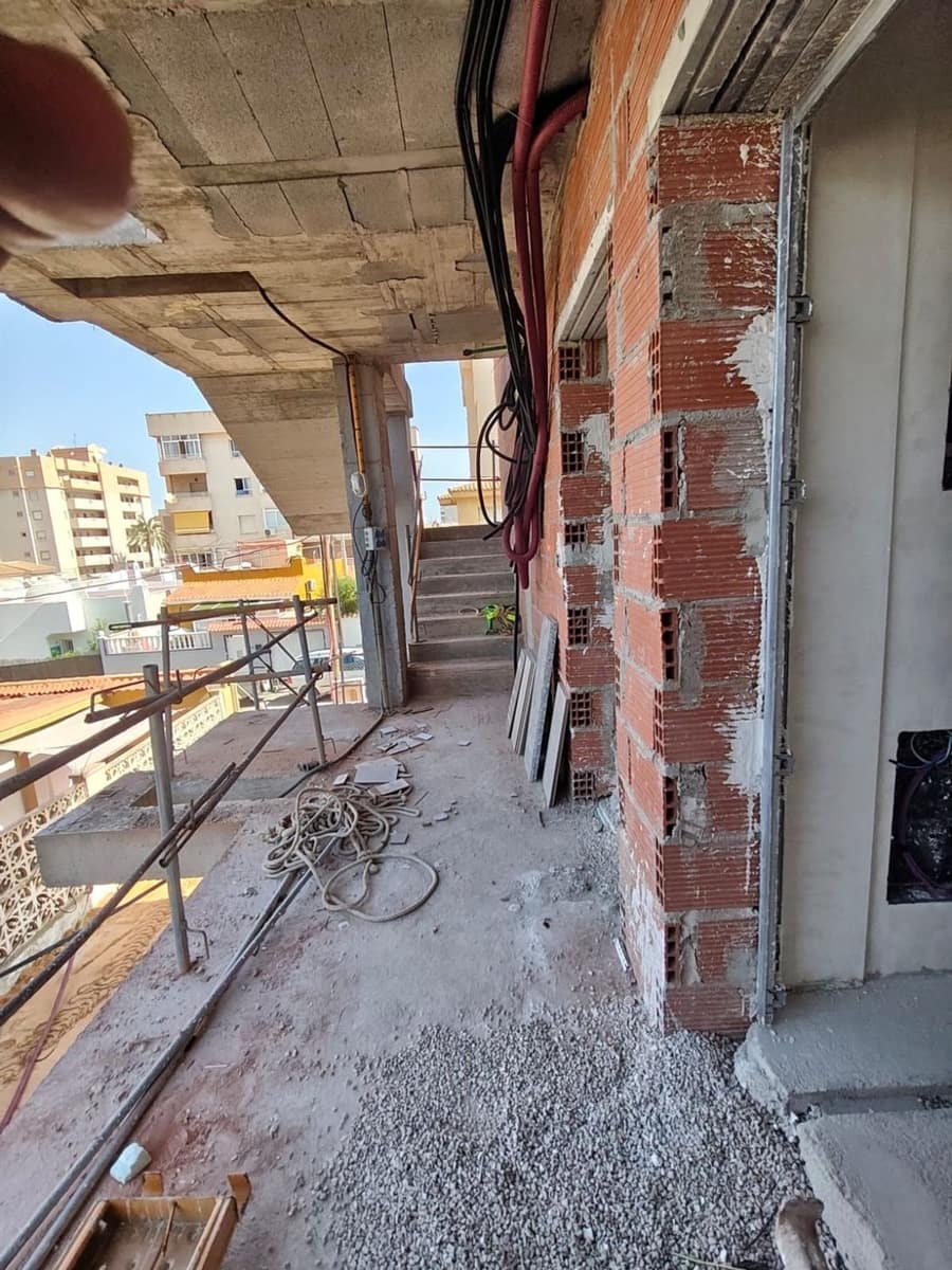2 sypialnia Apartament na sprzedaż w Torrevieja z basenem garażem - 269 000 € (Ref: 10131277)