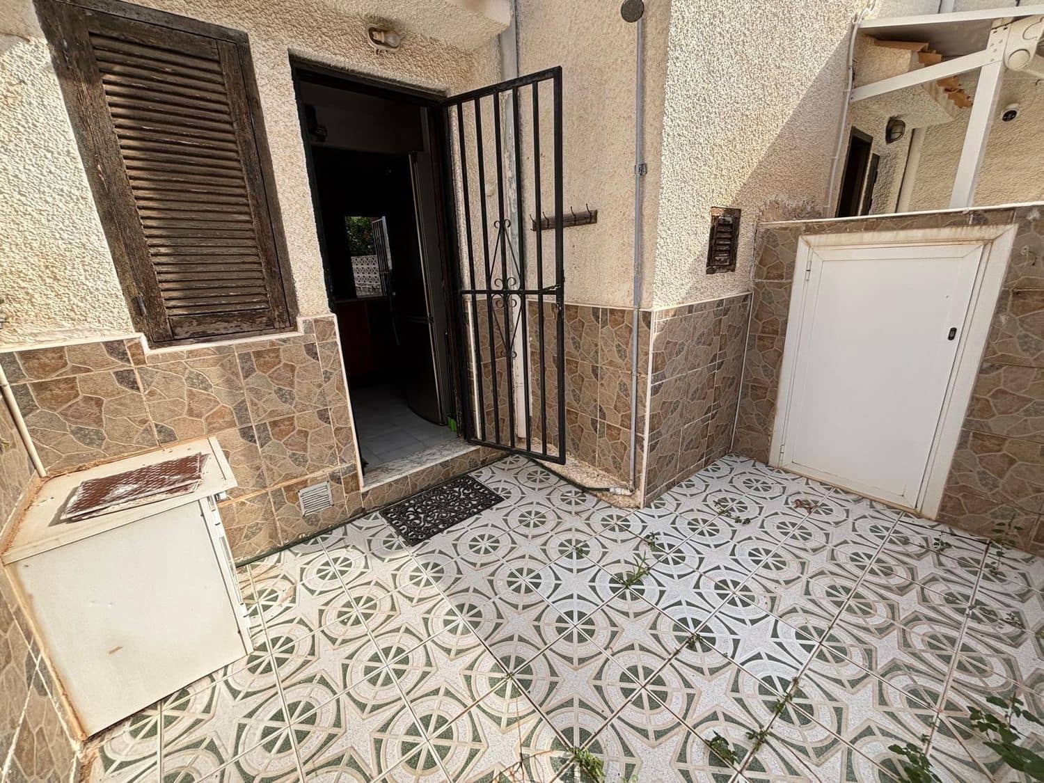 2 slaapkamer Huis te koop in Torrevieja met garage - € 174.900 (Ref: 10132995)