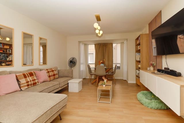 3 chambre Maison de Ville à vendre à Centro - Muelle Pesquero, Torrevieja avec garage - 299 000 € (Ref: 10151046)