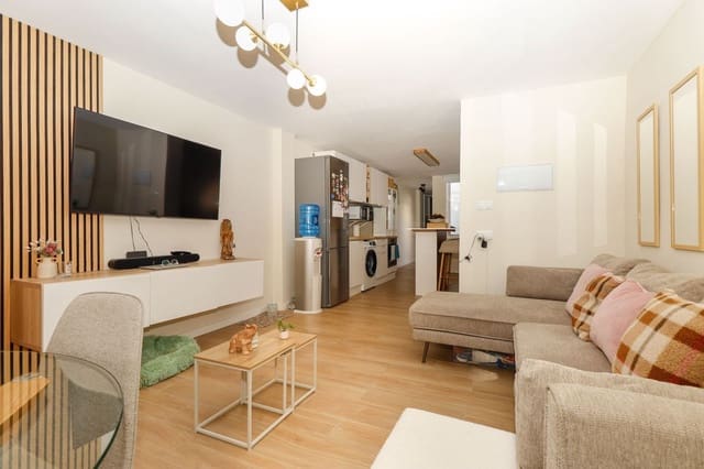 3 chambre Maison de Ville à vendre à Centro - Muelle Pesquero, Torrevieja avec garage - 299 000 € (Ref: 10151046)