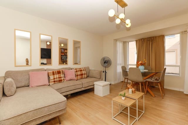 3 chambre Maison de Ville à vendre à Centro - Muelle Pesquero, Torrevieja avec garage - 299 000 € (Ref: 10151046)