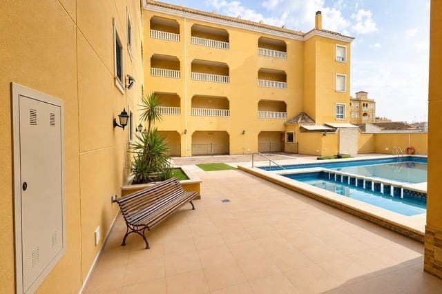 Apartamento de 2 habitaciones en Heredades, Almoradí en venta con piscina garaje - 123.000 € (Ref: 10162162)