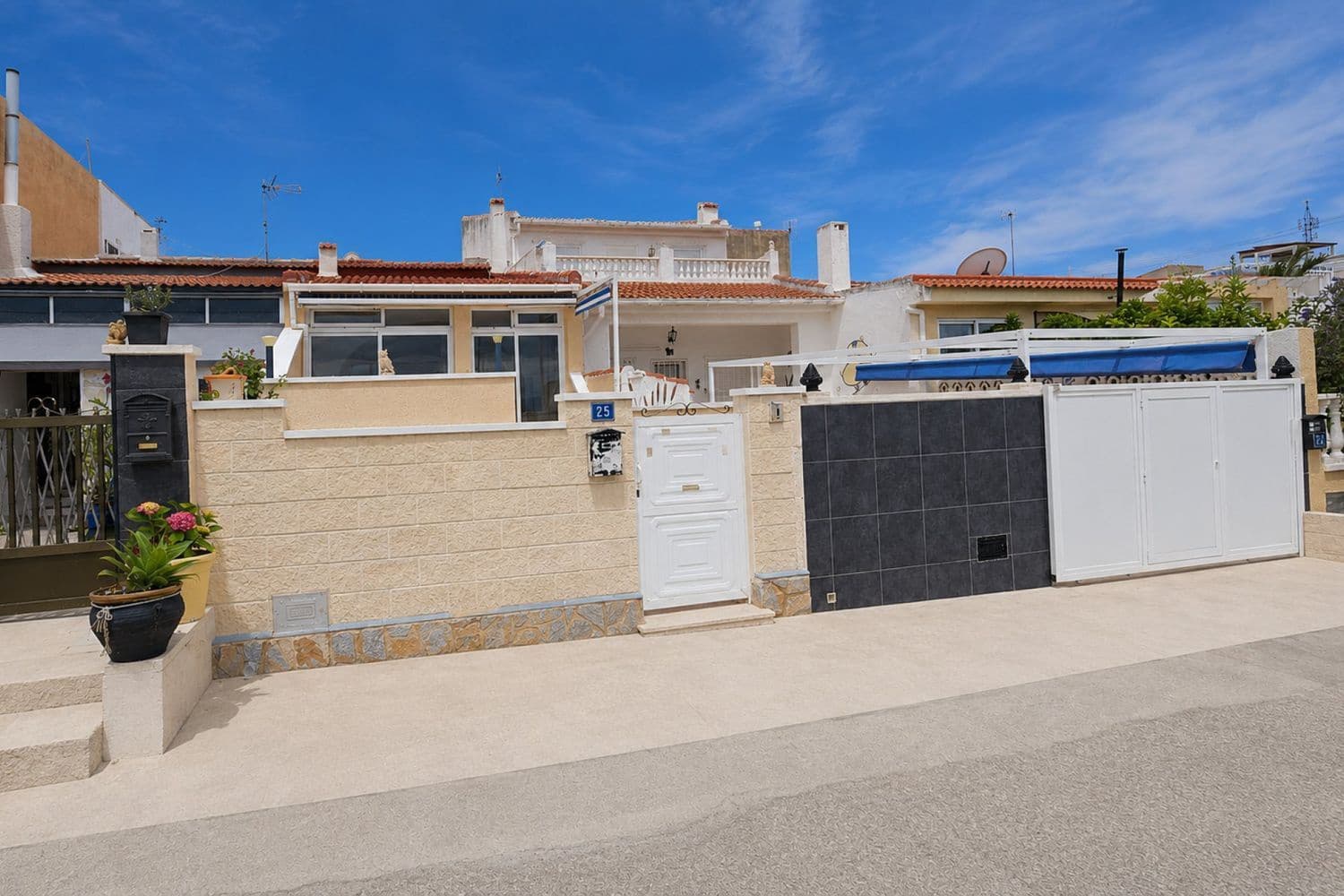 1 bedroom Townhouse for sale in Ciudad Quesada with garage - € 172,000 (Ref: 10162570)
