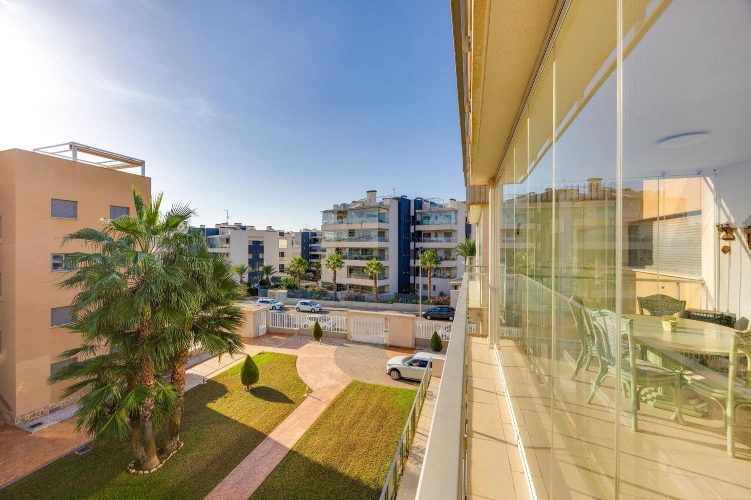 2 soveværelse Lejlighed til salg i Alicante by med swimmingpool garage - € 269.000 (Ref: 10174905)