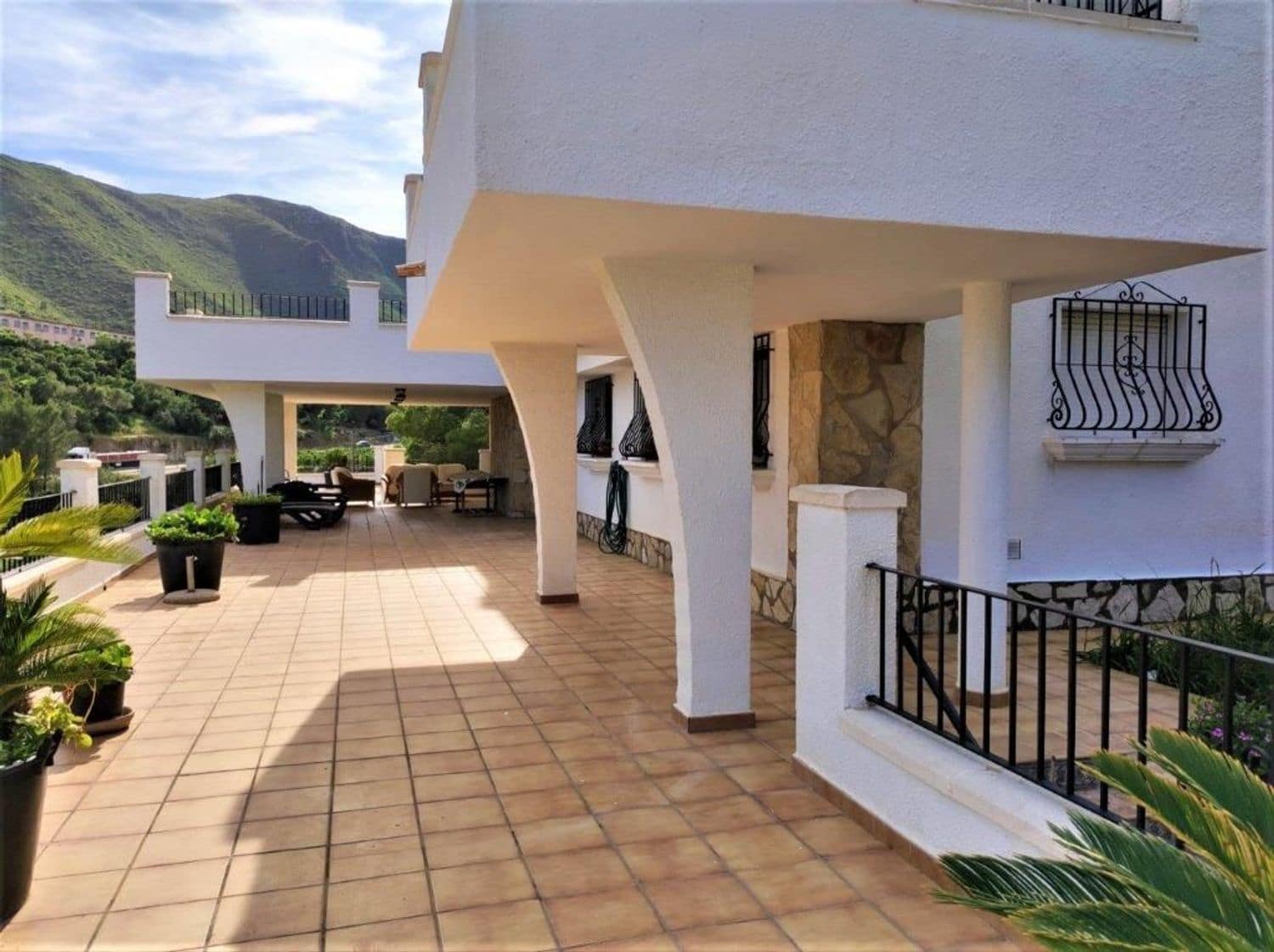 4 soveværelse Finca/Landehus til salg i L'Atzuvia med swimmingpool garage - € 695.000 (Ref: 7011648)