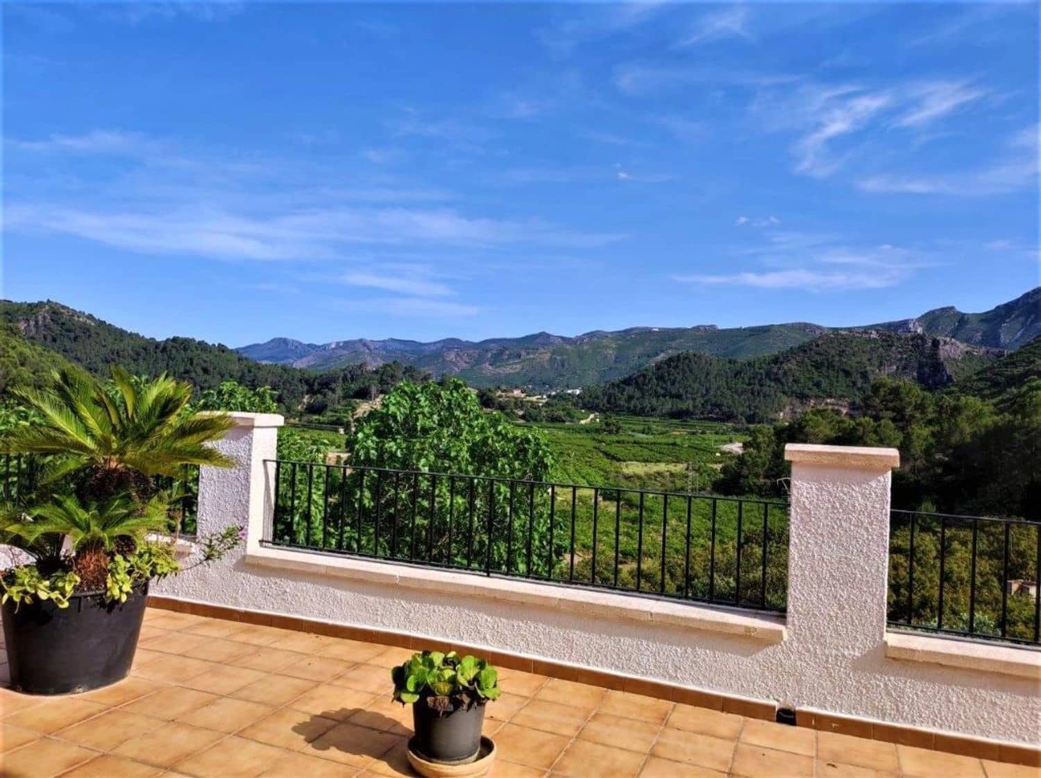 4 soveværelse Finca/Landehus til salg i L'Atzuvia med swimmingpool garage - € 695.000 (Ref: 7011648)