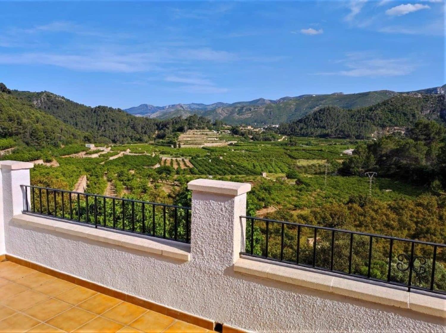 4 soveværelse Finca/Landehus til salg i L'Atzuvia med swimmingpool garage - € 695.000 (Ref: 7011648)