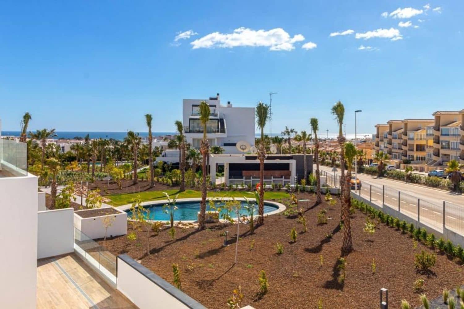 2 soveværelse Lejlighed til salg i Torrevieja med swimmingpool garage - € 375.000 (Ref: 8168714)
