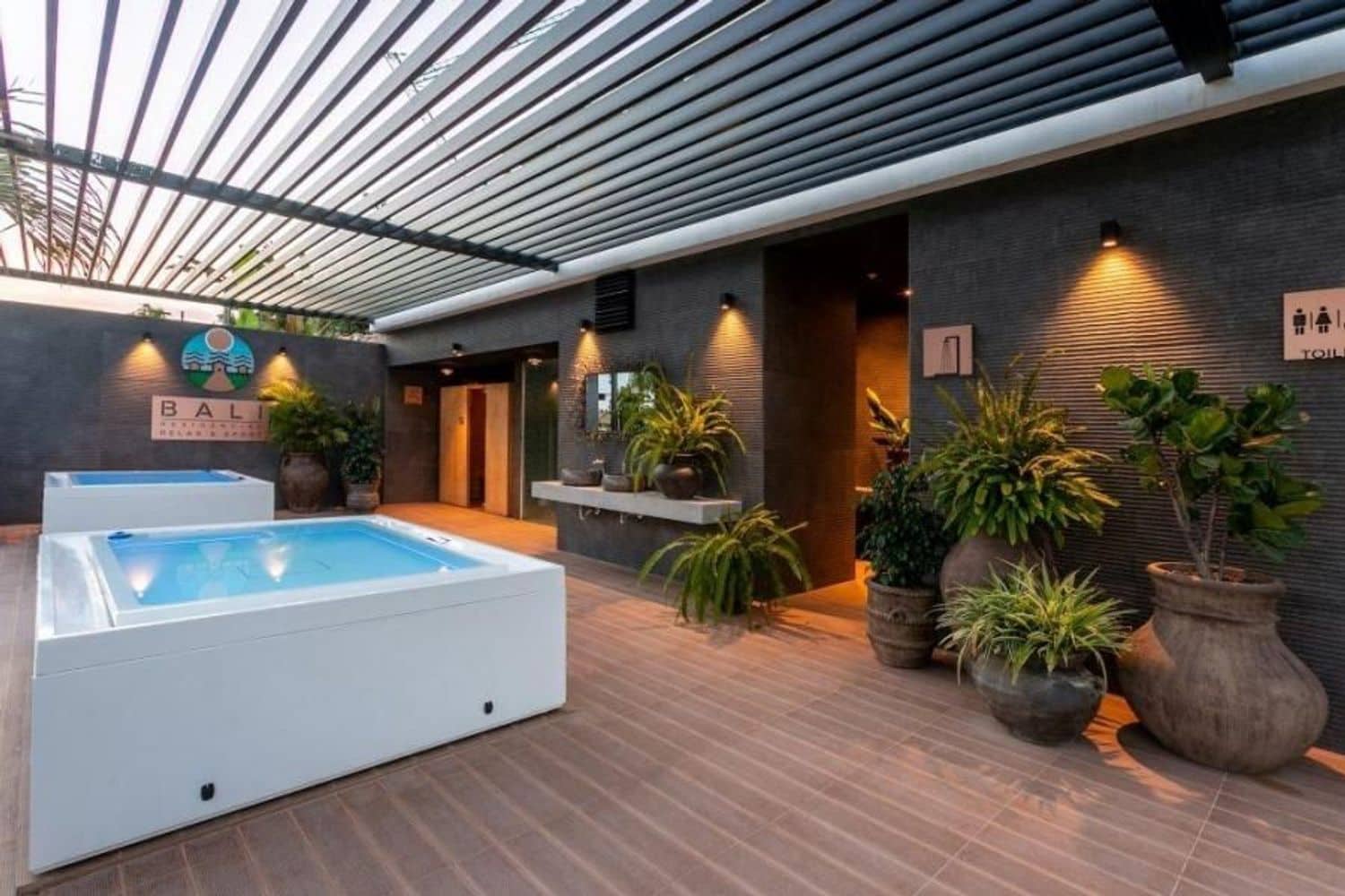 2 soveværelse Lejlighed til salg i Torrevieja med swimmingpool garage - € 375.000 (Ref: 8168714)