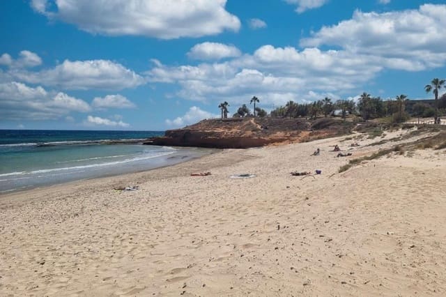 3 quarto Moradia para venda em Mil Palmeras, Pilar de la Horadada com piscina garagem - 488 000 € (Ref: 8247351)