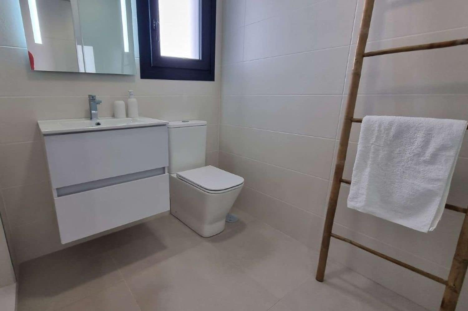 2 bedroom Apartment for sale in Pilar de la Horadada with pool garage - € 249,900 (Ref: 8247355)