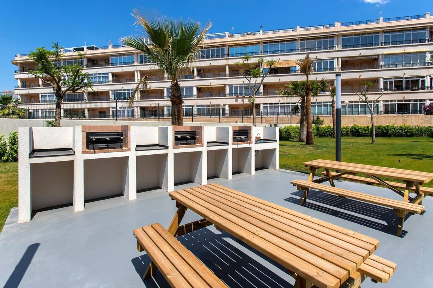 2 soveværelse Lejlighed til salg i Orihuela Costa med swimmingpool garage - € 345.000 (Ref: 8417351)