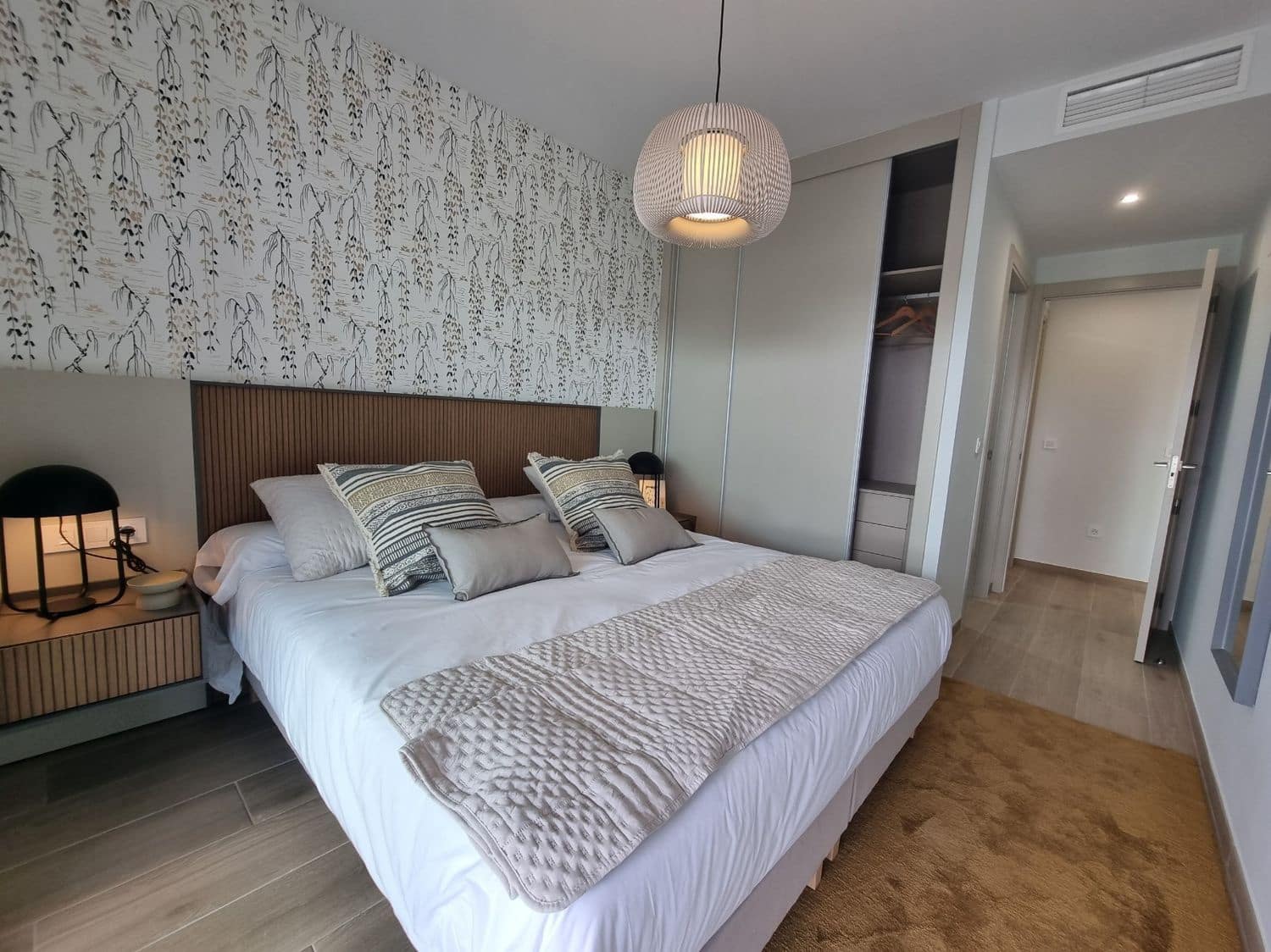 2 bedroom Apartment for sale in Torrevieja with pool - € 254,000 (Ref: 8683750)