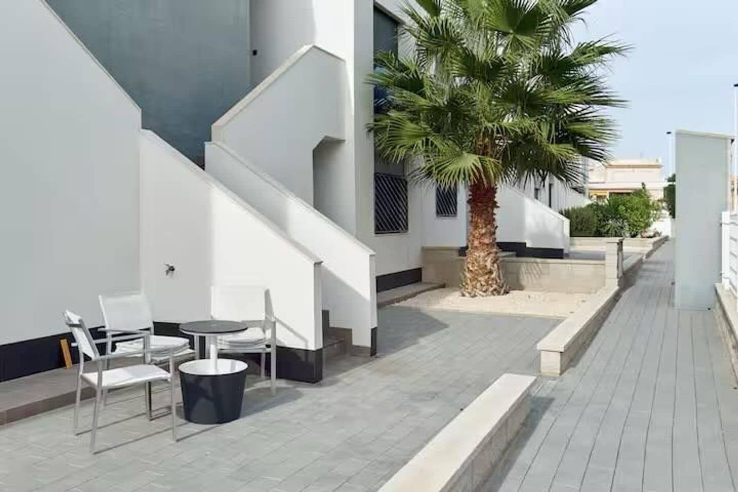 2 soveværelse Lejlighed til salg i Torrevieja med swimmingpool garage - € 259.000 (Ref: 8985503)