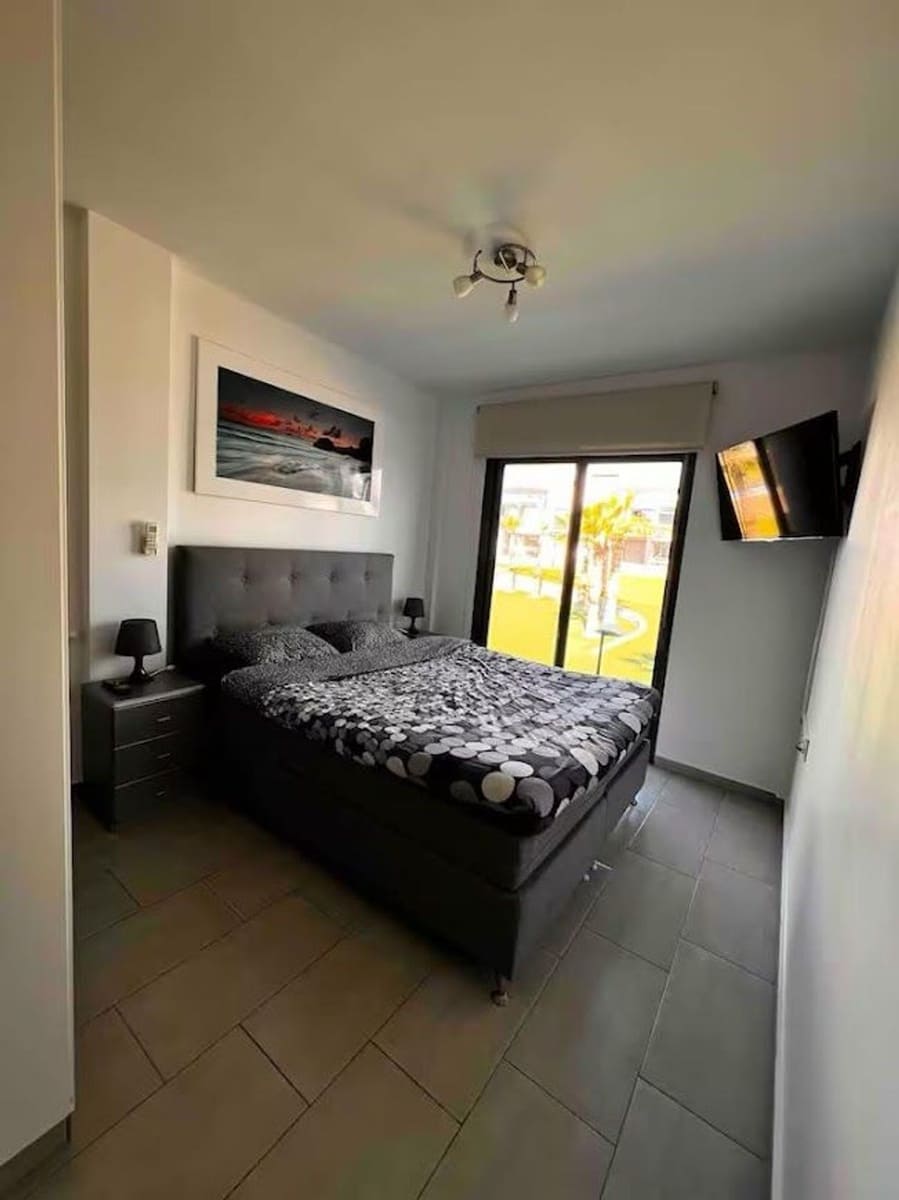 2 soveværelse Lejlighed til salg i Torrevieja med swimmingpool garage - € 259.000 (Ref: 8985503)