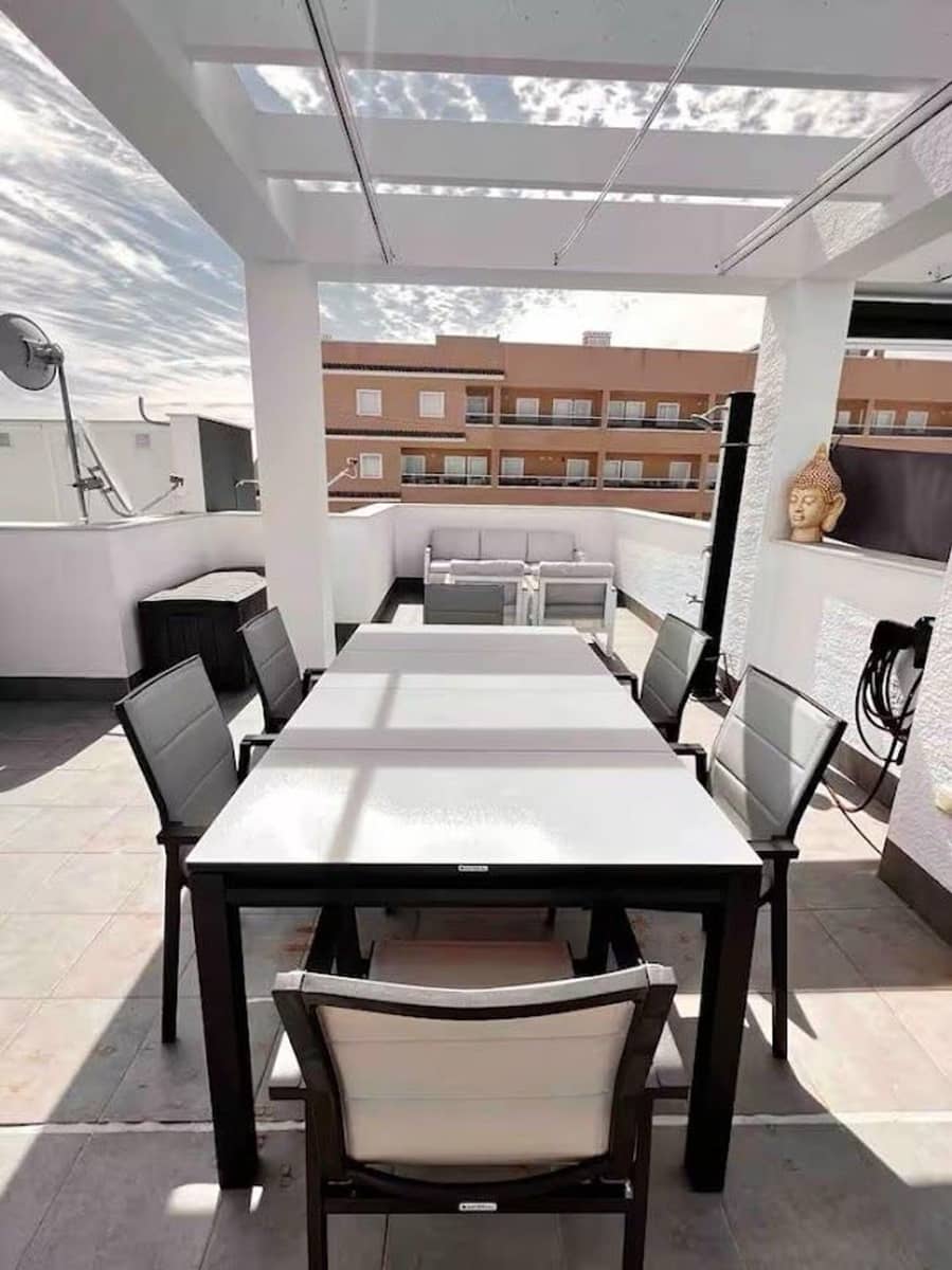 2 soveværelse Lejlighed til salg i Torrevieja med swimmingpool garage - € 259.000 (Ref: 8985503)