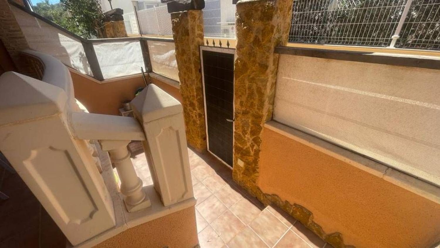 5 sypialnia Dom na sprzedaż w Guardamar del Segura z basenem garażem - 249 900 € (Ref: 9014417)