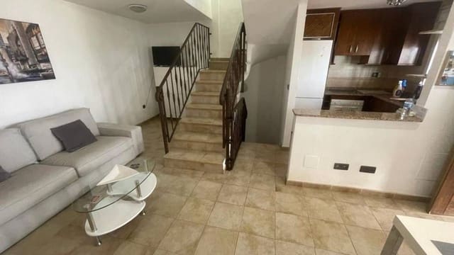 5 makuuhuone Omakotitalo myytävänä paikassa El Edén, Guardamar del Segura mukana uima-altaan 
autotalli - 249 900 € (Ref: 9014417)