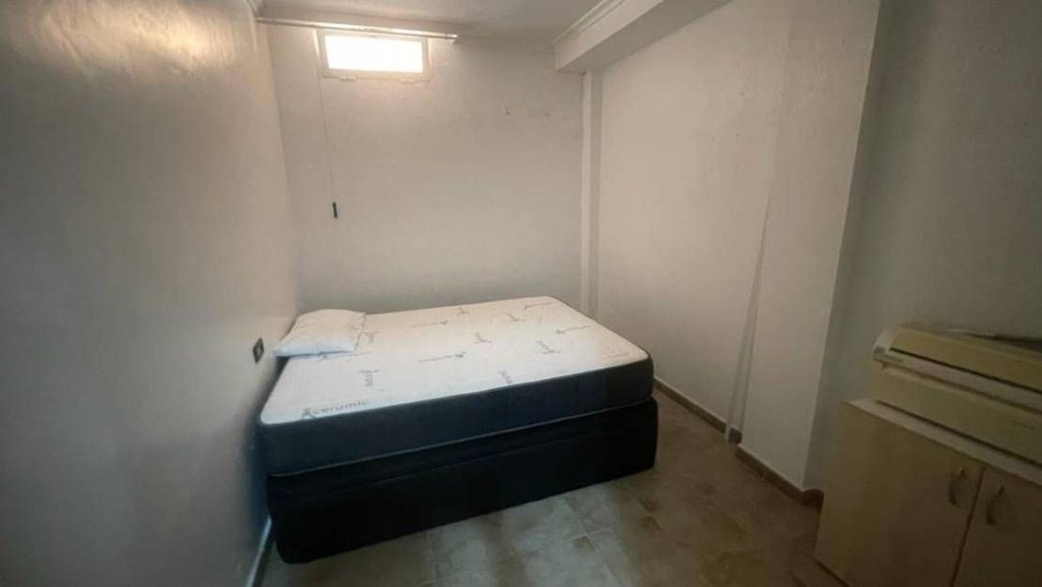 5 sypialnia Dom na sprzedaż w Guardamar del Segura z basenem garażem - 249 900 € (Ref: 9014417)