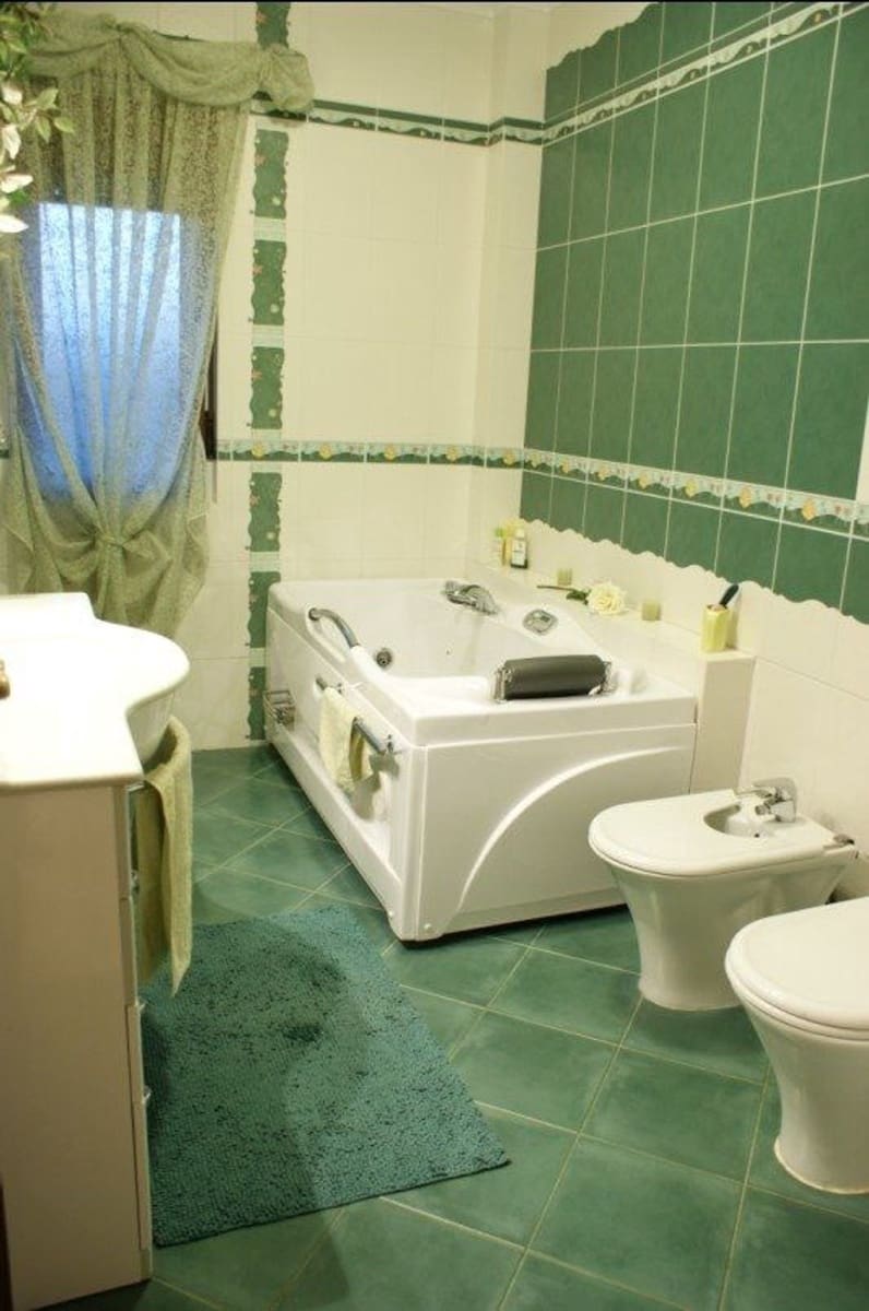 4 Zimmer Villa zu verkaufen in Ciudad Quesada mit Pool Garage - 690.000 € (Ref: 9037899)