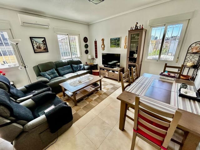 Chalet de 5 habitaciones en Rojales en venta con piscina garaje - 359.000 € (Ref: 9057202)