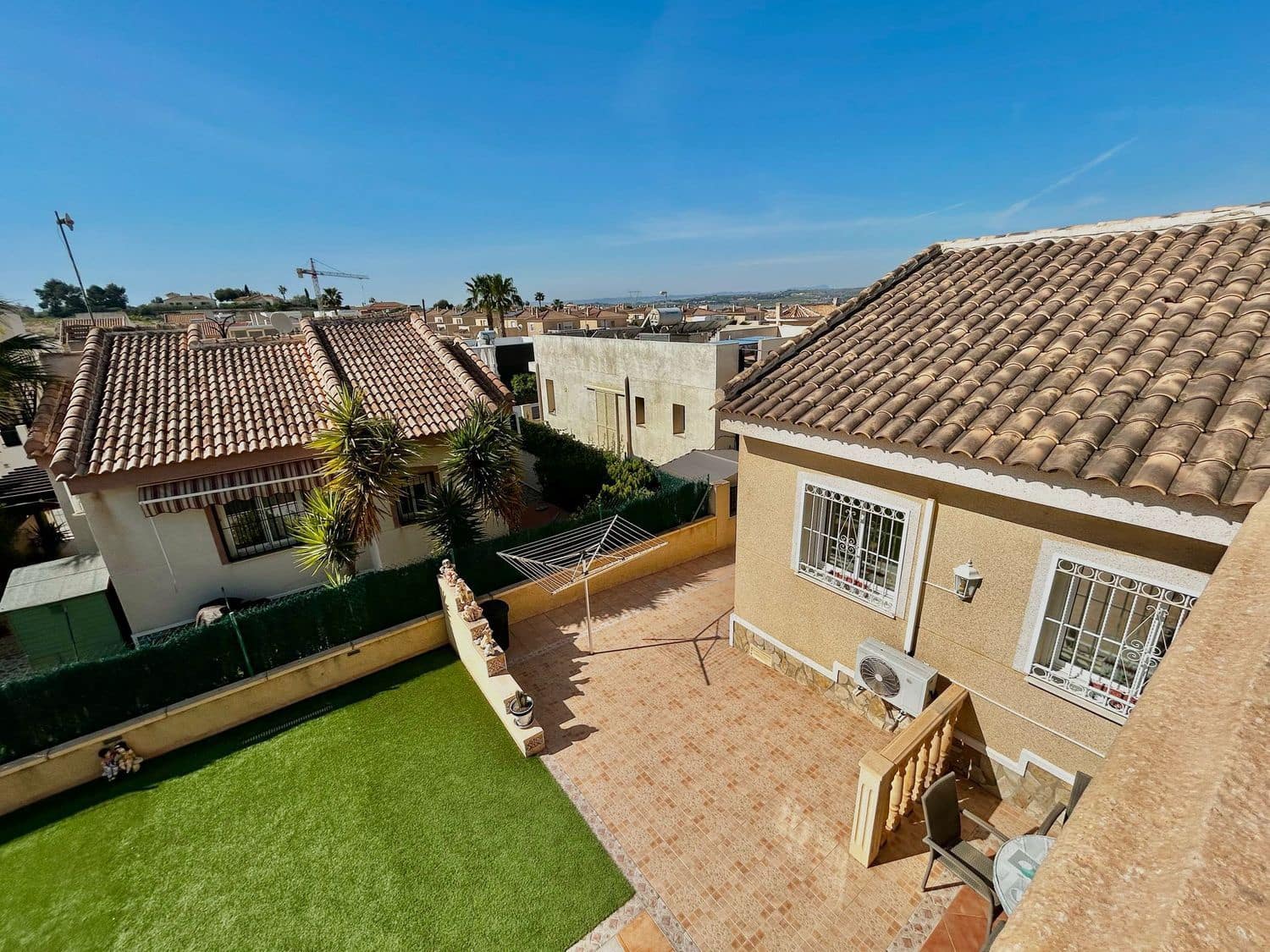 Chalet de 5 habitaciones en Rojales en venta con piscina garaje - 359.000 € (Ref: 9057202)