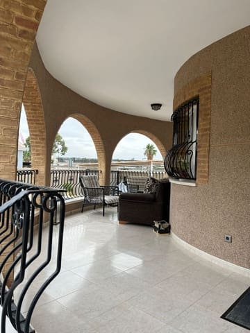 Chalet de 3 habitaciones en Benijófar en venta con piscina garaje - 350.000 € (Ref: 9062085)