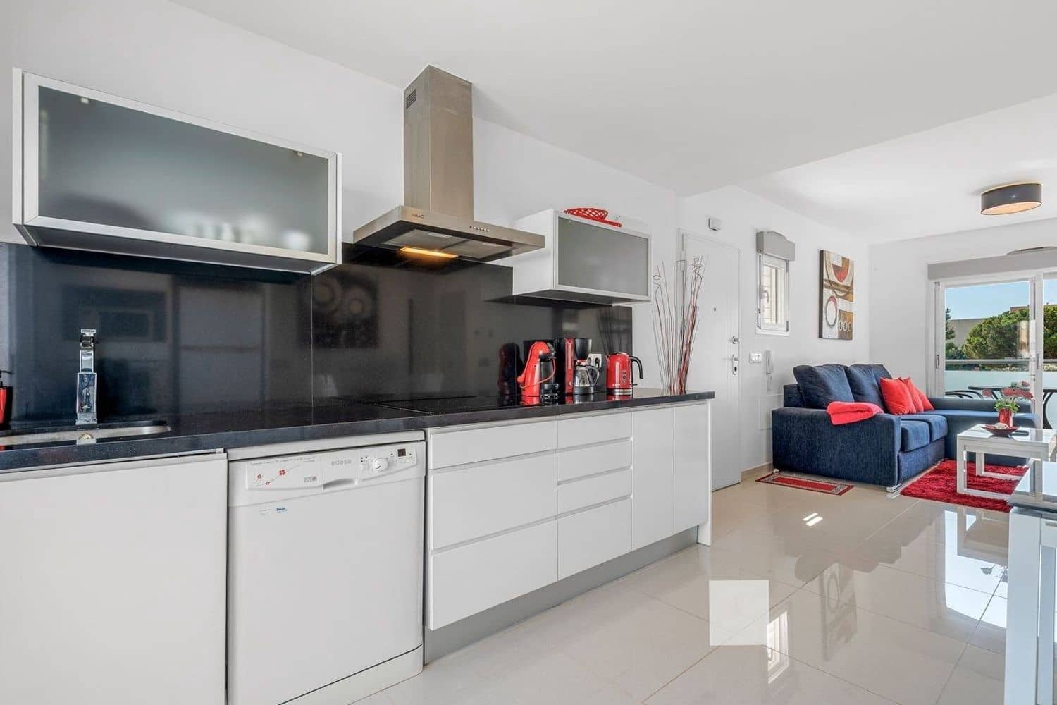 Apartamento de 2 habitaciones en Torrevieja en venta con piscina garaje - 279.000 € (Ref: 9151680)