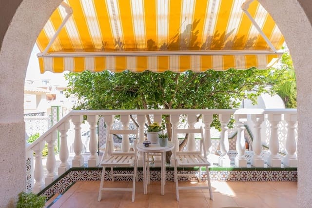 3 soveværelse Rækkehus til salg i Torreblanca, Torrevieja med swimmingpool garage - € 276.000 (Ref: 9235961)