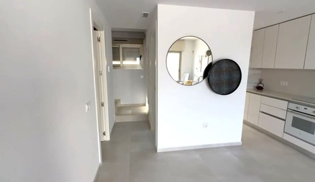 3 Zimmer Villa zu verkaufen in Villamartin, Orihuela mit Pool Garage - 450.000 € (Ref: 9262150)