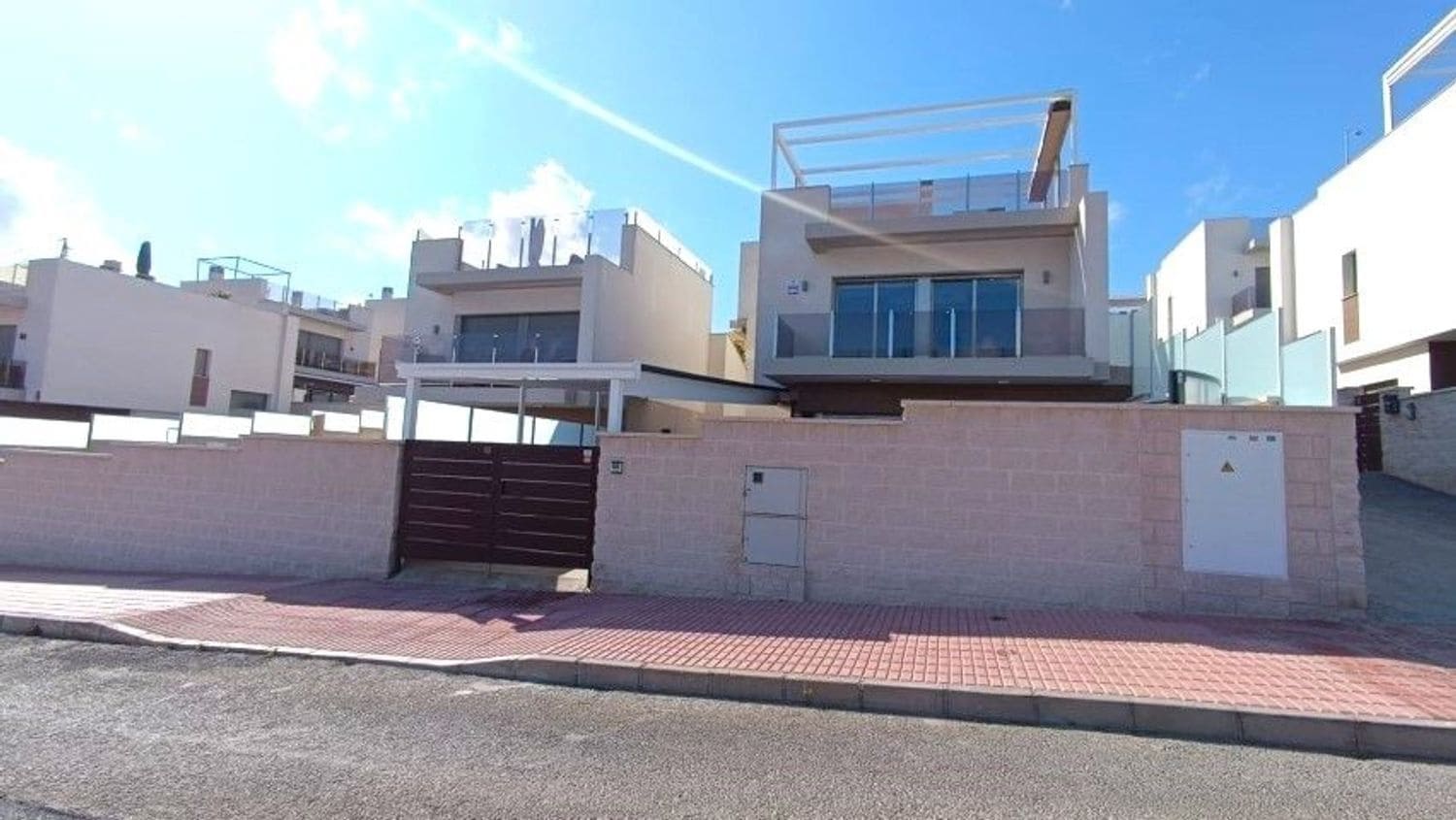 3 bedroom Villa for sale in Orihuela Costa with pool garage - € 450,000 (Ref: 9262150)