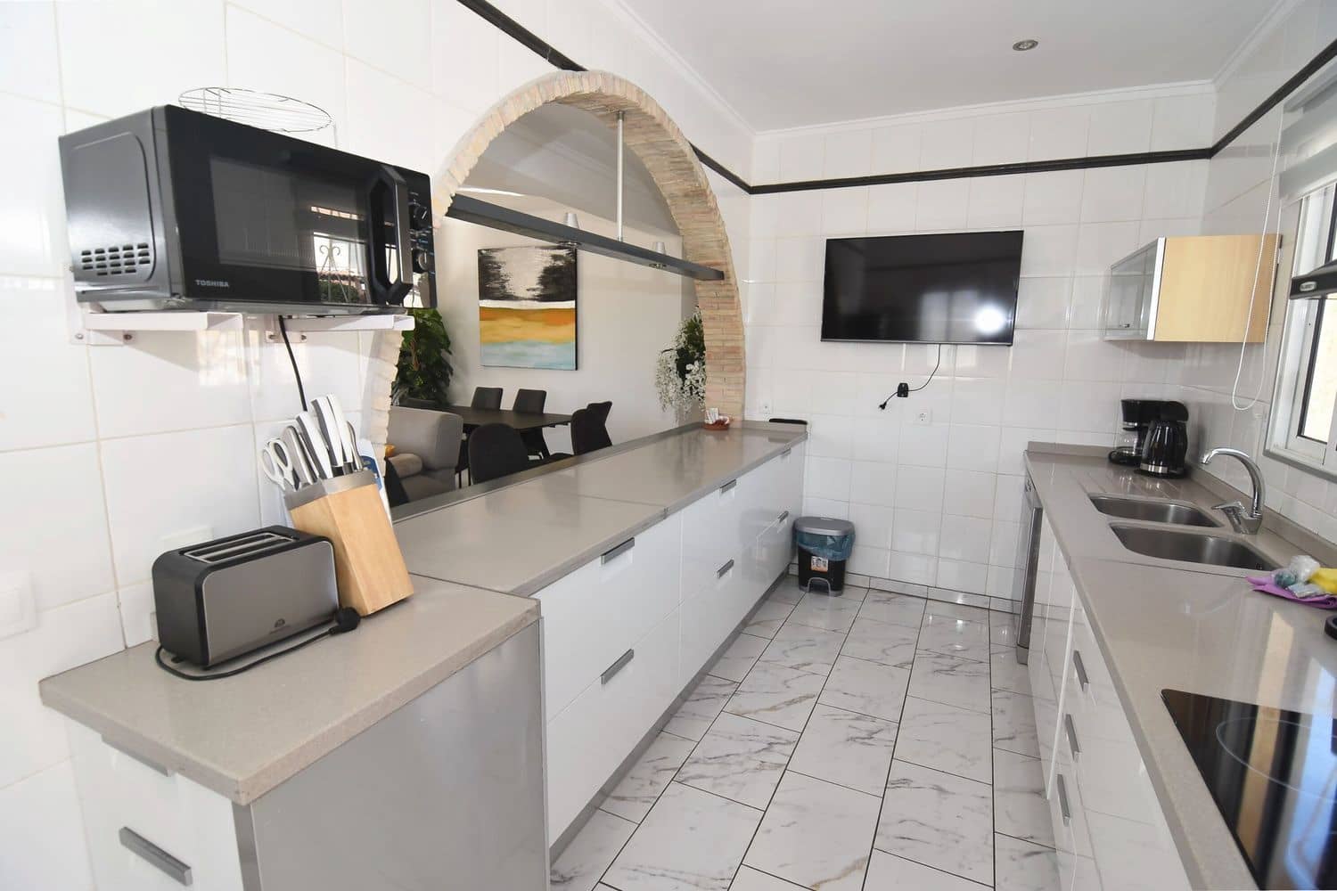 3 sypialnia Willa na sprzedaż w Torrevieja z basenem garażem - 575 000 € (Ref: 9263966)