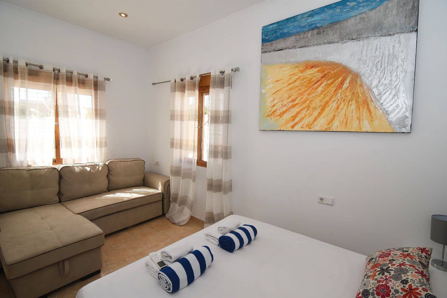 3 sypialnia Willa na sprzedaż w Torrevieja z basenem garażem - 575 000 € (Ref: 9263966)