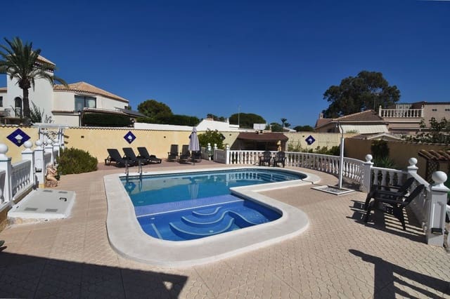 3 soveværelse Villa til salg i El Chaparral, Torrevieja med swimmingpool garage - € 575.000 (Ref: 9263966)