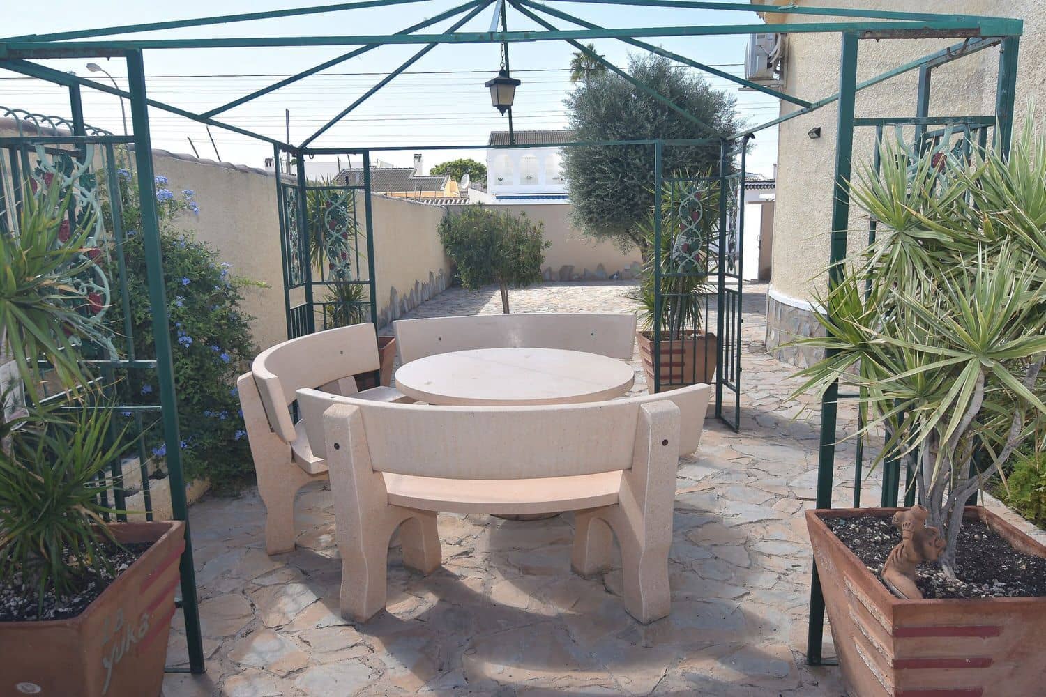 3 sypialnia Willa na sprzedaż w Torrevieja z basenem garażem - 575 000 € (Ref: 9263966)